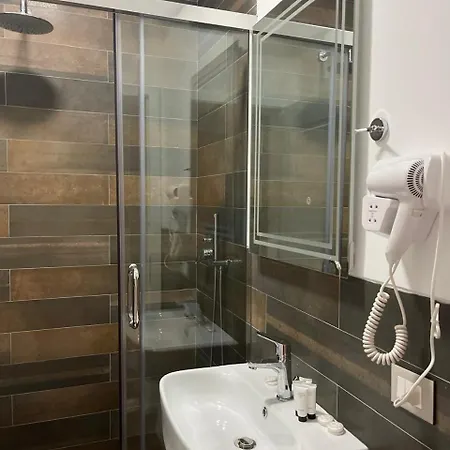 Adria 2 Hotel